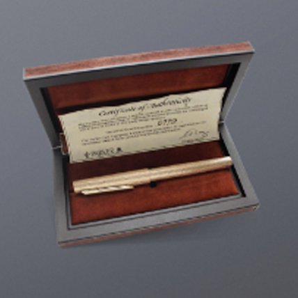 A limited edition pen to commemorate the Royal wedding in a prestigious gift box with certificate of authenticity.